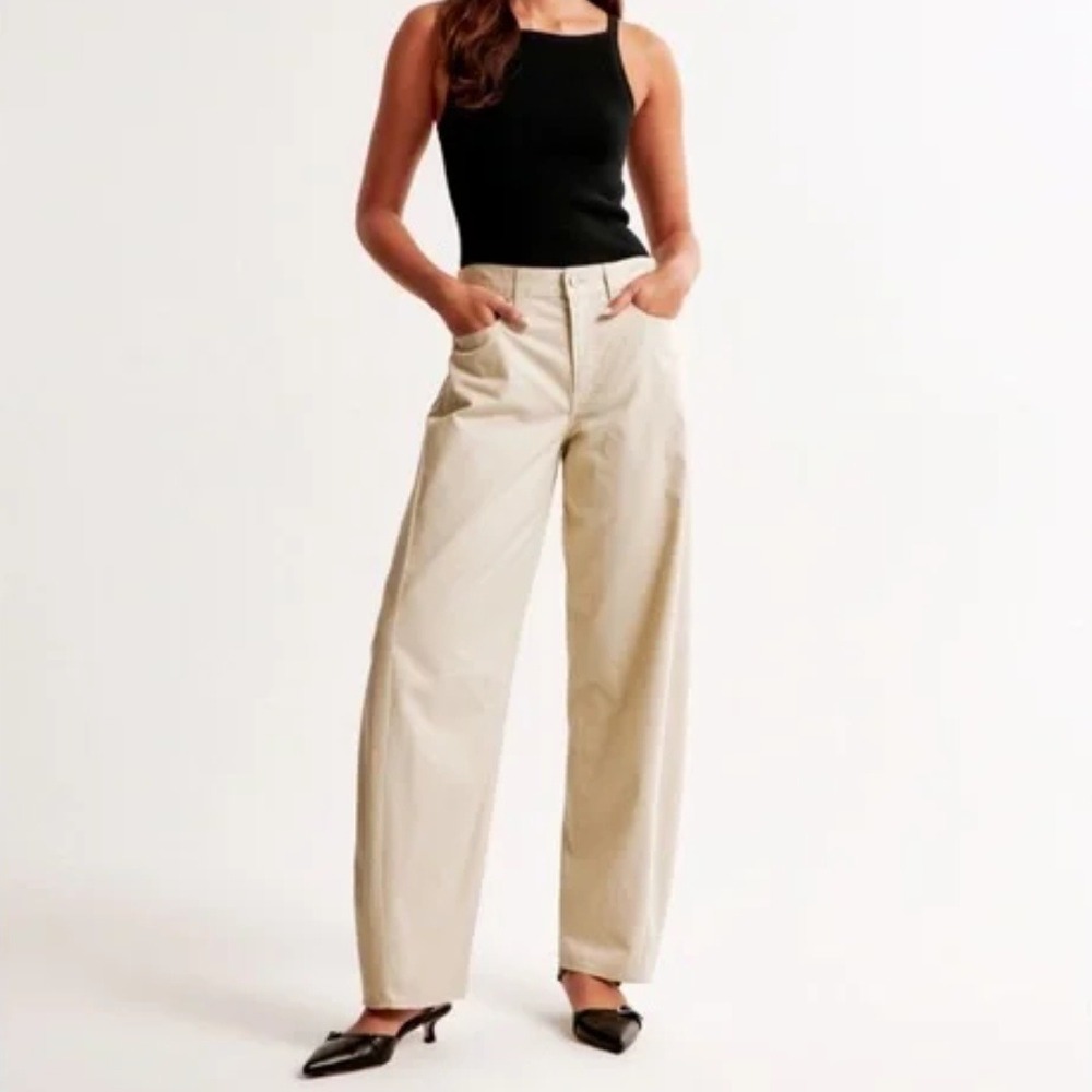 Abercrombie & Fitch Curve Love A&F Barrel Pant NWT Light Khaki High Rise 28/6R